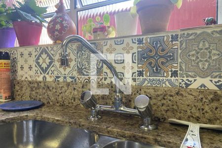 Casa à venda com 260m², 3 quartos e 4 vagas Casa à venda com 260m², 3 quartos e 4 vagasCozinha