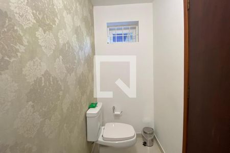 Casa à venda com 260m², 3 quartos e 4 vagas Casa à venda com 260m², 3 quartos e 4 vagasLavabo