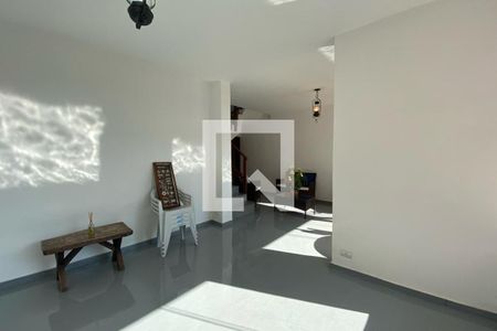 Casa à venda com 260m², 3 quartos e 4 vagas Casa à venda com 260m², 3 quartos e 4 vagasSala 2