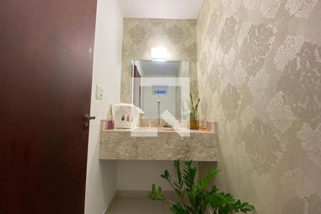 Casa à venda com 260m², 3 quartos e 4 vagas Casa à venda com 260m², 3 quartos e 4 vagasLavabo