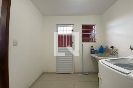 Casa à venda com 260m², 3 quartos e 4 vagas Casa à venda com 260m², 3 quartos e 4 vagasÁrea de Serviço