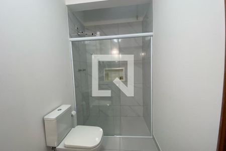 Casa à venda com 260m², 3 quartos e 4 vagas Casa à venda com 260m², 3 quartos e 4 vagasBanheiro da Suíte