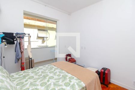 Quarto 1 de apartamento para alugar com 1 quarto, 55m² em Catete, Rio de Janeiro