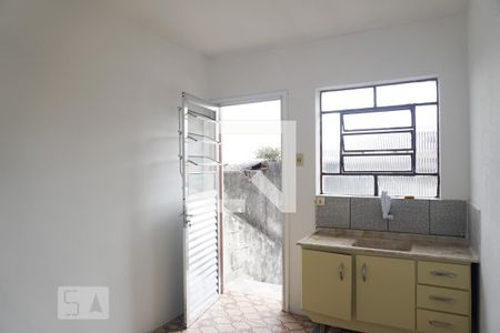 Casa para alugar com 1 quarto, 37m² em Vila Araguaia, São Paulo