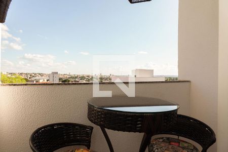 Sacada de apartamento para alugar com 2 quartos, 64m² em Santa Luzia, Uberlândia