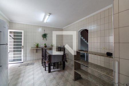 Casa à venda com 3 quartos, 264m² em Jardim Ana Rosa, São Paulo