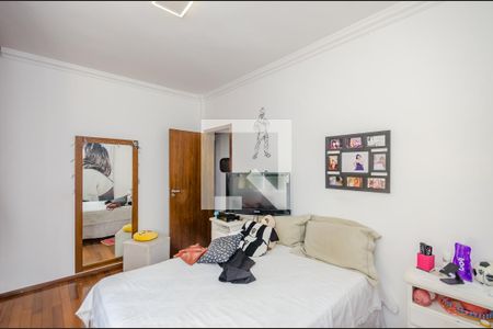 Apartamento à venda com 110m², 3 quartos e 1 vaga Apartamento à venda com 110m², 3 quartos e 1 vagaQuarto 1