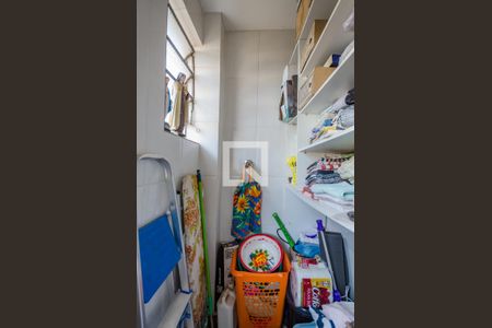 Apartamento à venda com 110m², 3 quartos e 1 vaga Apartamento à venda com 110m², 3 quartos e 1 vagaQuarto de Serviço