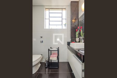 Apartamento à venda com 110m², 3 quartos e 1 vaga Apartamento à venda com 110m², 3 quartos e 1 vagaBanheiro Social