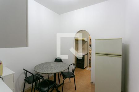 Apartamento à venda com 100m², 3 quartos e sem vagaCopa