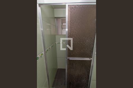 Banheiro de apartamento à venda com 1 quarto, 43m² em Cristo Redentor, Porto Alegre