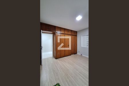 Quarto 2 de casa à venda com 3 quartos, 300m² em Jardim Carlos Lourenço, Campinas