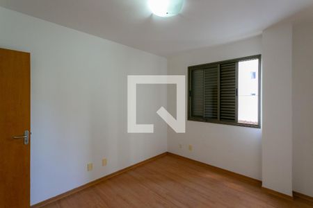Quarto 1 de apartamento para alugar com 4 quartos, 130m² em Savassi, Belo Horizonte