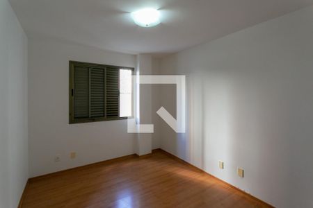 Quarto 1 de apartamento para alugar com 4 quartos, 130m² em Savassi, Belo Horizonte