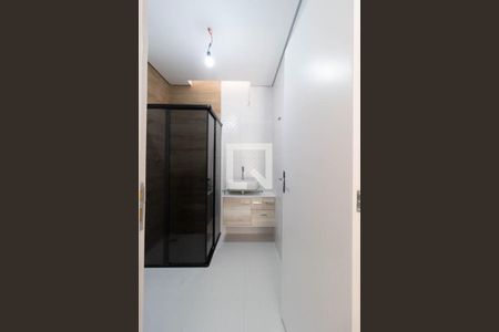 Casa à venda com 140m², 4 quartos e 2 vagas Casa à venda com 140m², 4 quartos e 2 vagasBanheiro