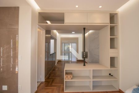 Sala de casa de condomínio para alugar com 3 quartos, 96m² em Saúde, São Paulo