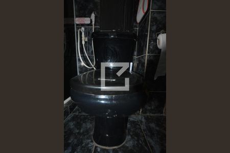 Apartamento para alugar com 60m², 2 quartos e sem vagaBanheiro