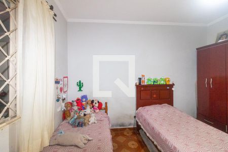 Quarto 2 de casa à venda com 2 quartos, 240m² em Jardim Ocara, Santo André