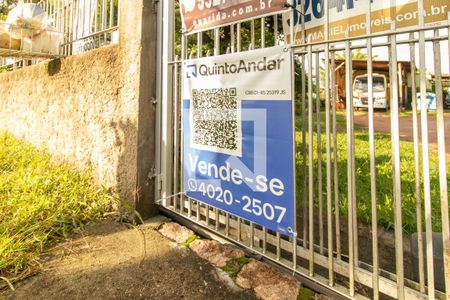 Casa à venda com 638m², 2 quartos e 1 vagaFachada