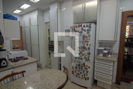 Apartamento à venda com 300m², 3 quartos e 1 vagaCozinha