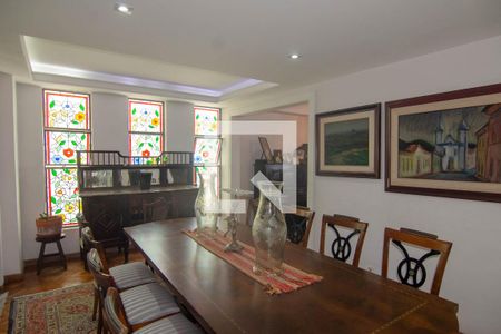 Apartamento à venda com 300m², 3 quartos e 1 vagaSala de Jantar