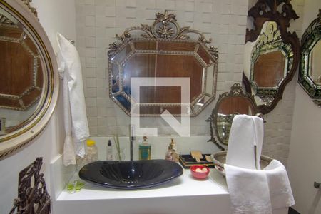 Apartamento à venda com 300m², 3 quartos e 1 vagaLavabo