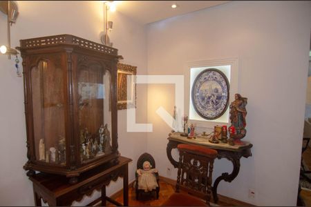 Entrada de apartamento à venda com 3 quartos, 300m² em Copacabana, Rio de Janeiro