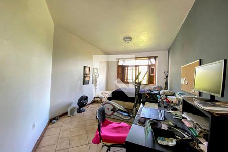 Casa à venda com 190m², 3 quartos e 3 vagas Casa à venda com 190m², 3 quartos e 3 vagasQuarto 4