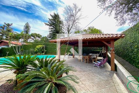 Casa à venda com 190m², 3 quartos e 3 vagas Casa à venda com 190m², 3 quartos e 3 vagasQuiosque