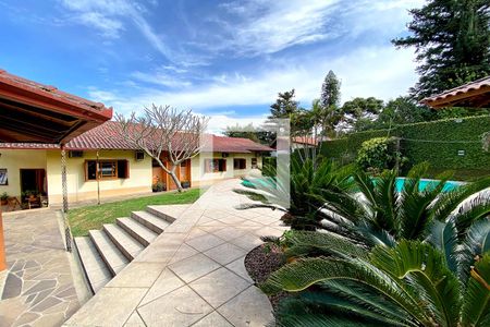 Casa à venda com 190m², 3 quartos e 3 vagas Casa à venda com 190m², 3 quartos e 3 vagasQuiosque