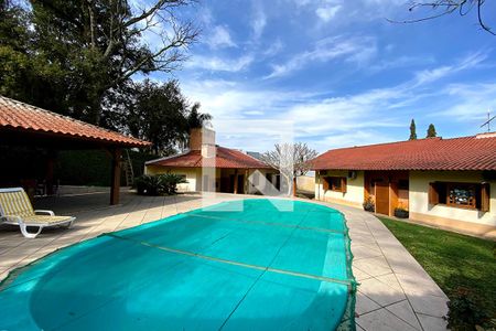 Casa à venda com 190m², 3 quartos e 3 vagas Casa à venda com 190m², 3 quartos e 3 vagasQuiosque e Piscina