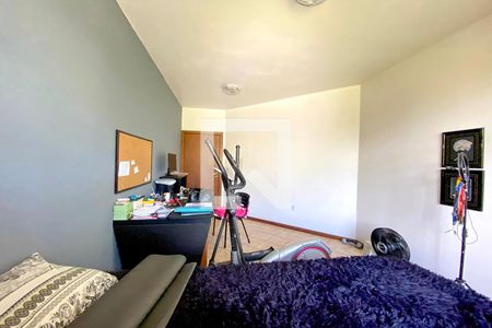 Casa à venda com 190m², 3 quartos e 3 vagas Casa à venda com 190m², 3 quartos e 3 vagasQuarto 4