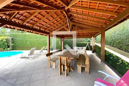 Casa à venda com 190m², 3 quartos e 3 vagas Casa à venda com 190m², 3 quartos e 3 vagasQuiosque e Piscina