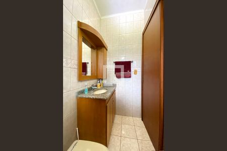 Casa à venda com 190m², 3 quartos e 3 vagas Casa à venda com 190m², 3 quartos e 3 vagasBanheiro 2