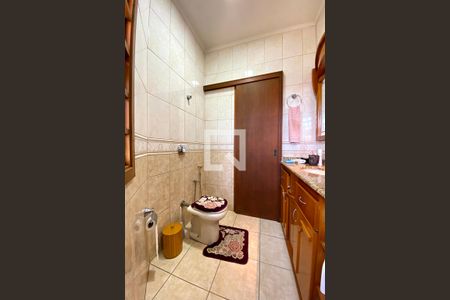 Casa à venda com 190m², 3 quartos e 3 vagas Casa à venda com 190m², 3 quartos e 3 vagasBanheiro