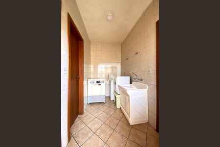 Casa à venda com 190m², 3 quartos e 3 vagas Casa à venda com 190m², 3 quartos e 3 vagasÁrea de Serviço