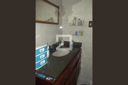 Apartamento à venda com 81m², 3 quartos e sem vagaBanheiro