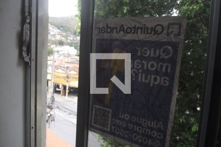 Apartamento à venda com 81m², 3 quartos e sem vagaJanela