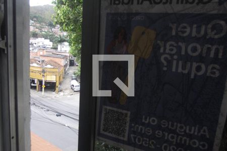 Apartamento à venda com 81m², 3 quartos e sem vagaJanela