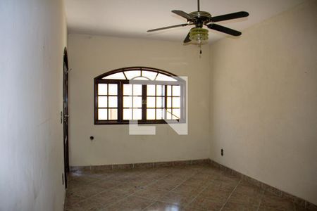 Sala de casa para alugar com 2 quartos, 89m² em Rocha, São Gonçalo