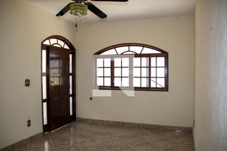 Sala de casa para alugar com 2 quartos, 89m² em Rocha, São Gonçalo