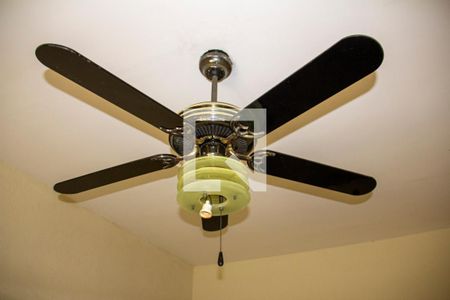 Sala de casa para alugar com 2 quartos, 89m² em Rocha, São Gonçalo