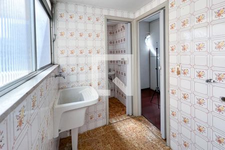 Apartamento à venda com 78m², 2 quartos e 1 vagaÁrea de Serviço