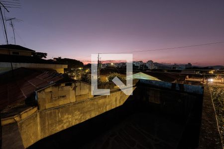 Casa à venda com 297m², 3 quartos e 4 vagasVista piscina