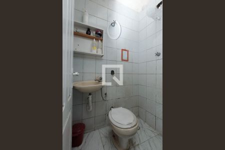 Casa à venda com 297m², 3 quartos e 4 vagasBanheiro de Serviço