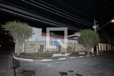 Casa à venda com 297m², 3 quartos e 4 vagasFachada