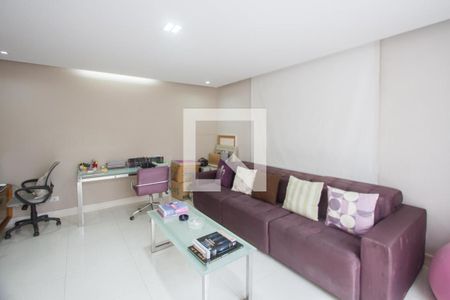 Casa de condomínio à venda com 278m², 4 quartos e 3 vagasSuíte 4