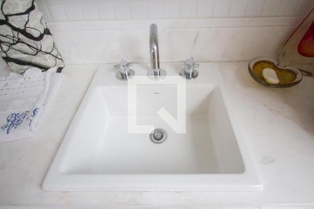 Casa de condomínio à venda com 278m², 4 quartos e 3 vagasPia