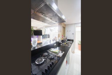 Casa de condomínio à venda com 278m², 4 quartos e 3 vagasCozinha