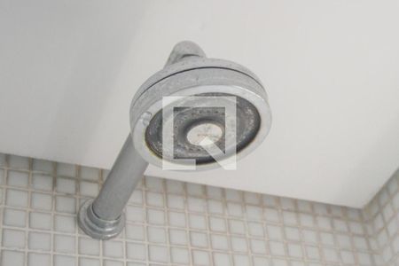 Casa de condomínio à venda com 278m², 4 quartos e 3 vagasChuveiro